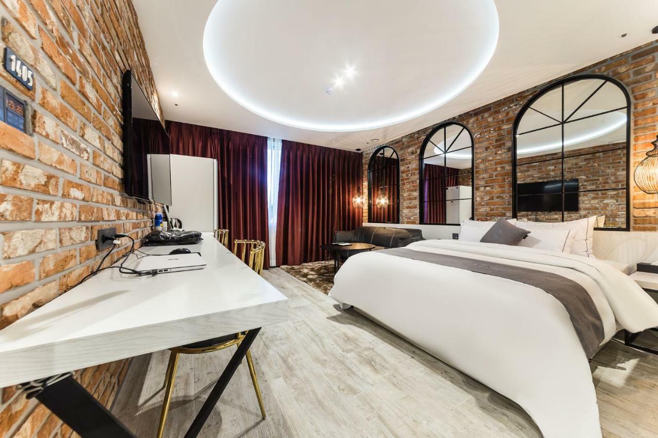 Astro Hotel Yongin Exterior foto